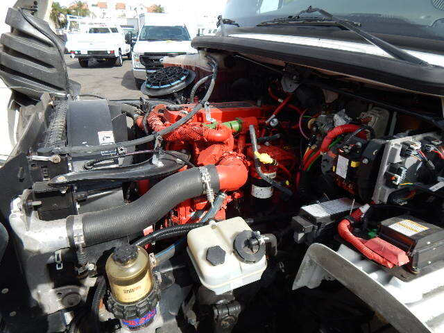 2015 Freightliner M2 106