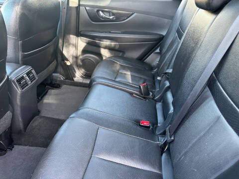 2017 Nissan Rogue SL