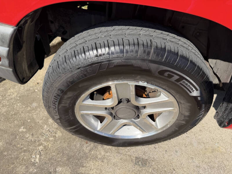 2003 Chevrolet Tracker