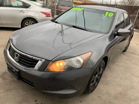 2010 Honda Accord for sale at Square Business Automotive in Milwaukee WI