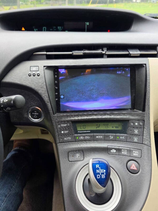 2010 Toyota Prius II
