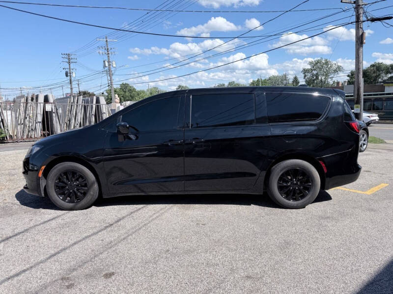 2017 Chrysler Pacifica Touring