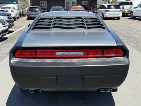 2014 Dodge Challenger SXT