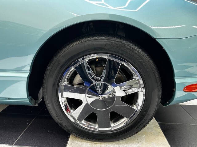 2002 Ford Thunderbird Deluxe