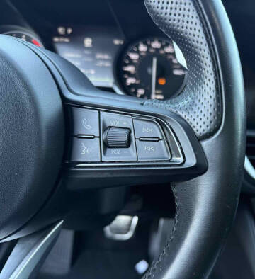 2023 Alfa Romeo Giulia Veloce