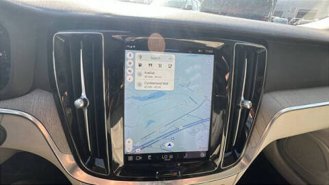 2024 Volvo S60 B5 Plus Dark Theme