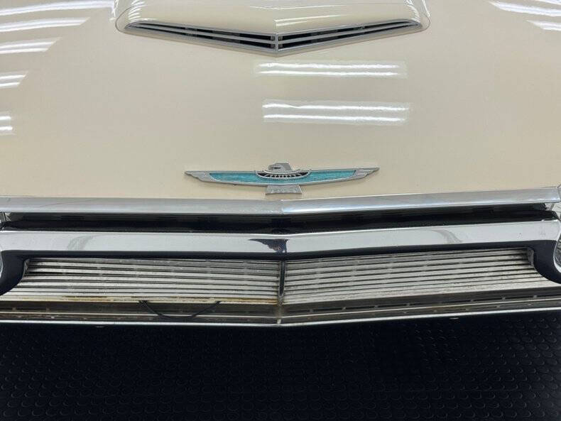 1961 Ford Thunderbird