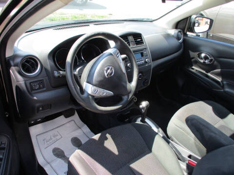 2018 Nissan Versa SV