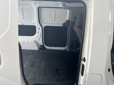 2015 Nissan NV200 S