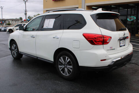 2020 Nissan Pathfinder SL