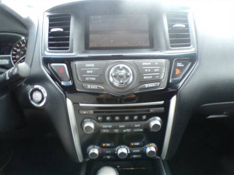 2015 Nissan Pathfinder SL