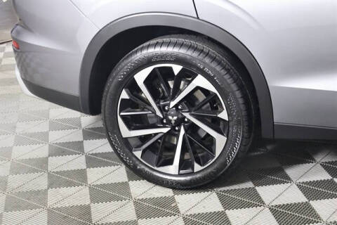 2022 Mitsubishi Outlander SE