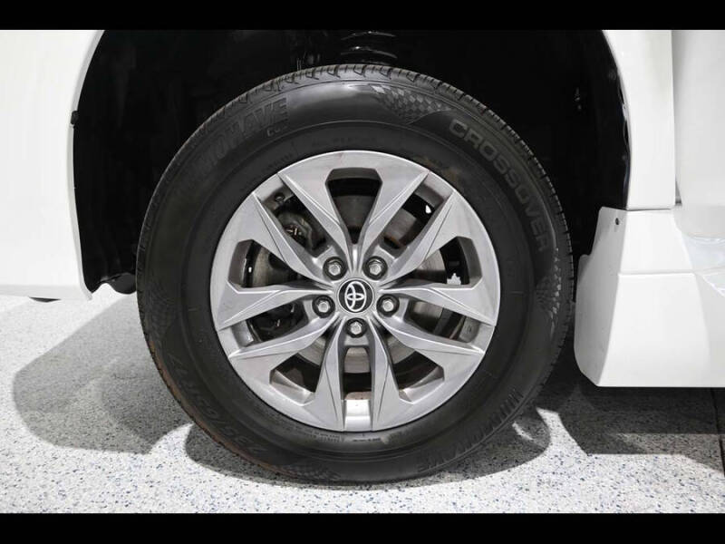 2019 Toyota Sienna LE Mobility 7-Passenger