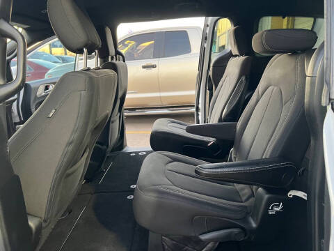 2018 Chrysler Pacifica Touring Plus