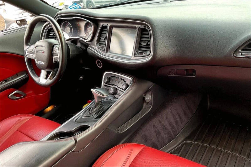 2016 Dodge Challenger SXT