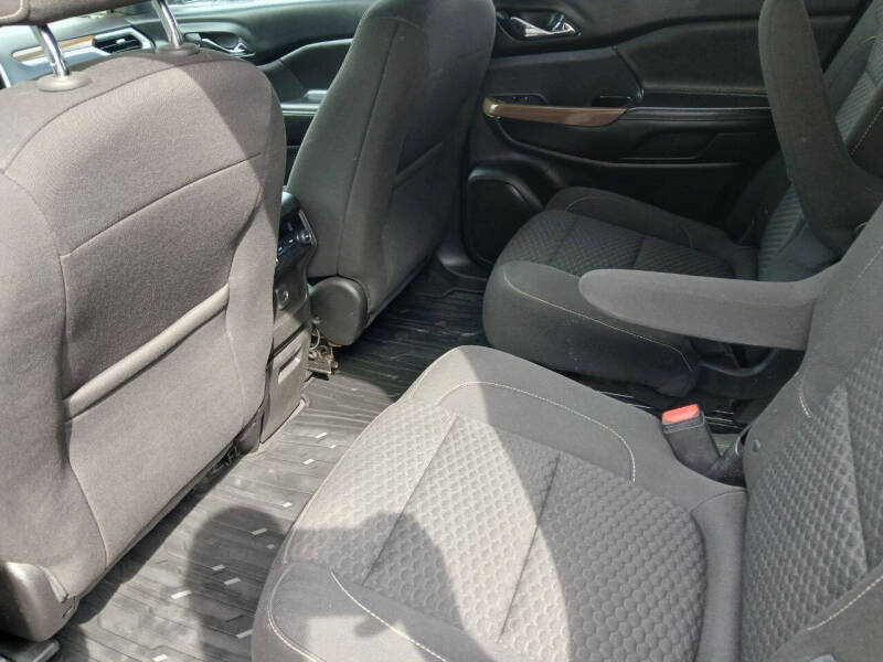 2018 GMC Acadia SLE-2