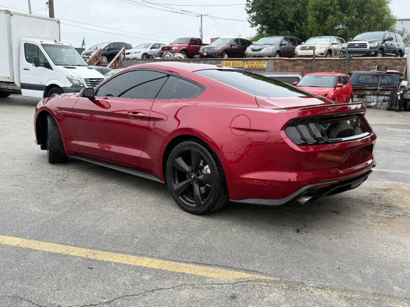 2018 Ford Mustang EcoBoost