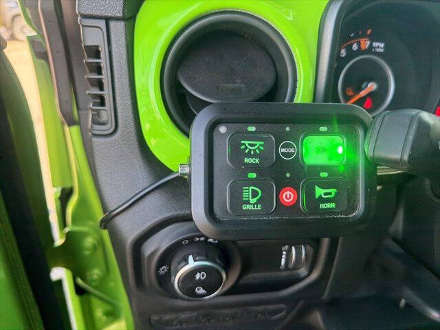 2025 Jeep Gladiator NightHawk