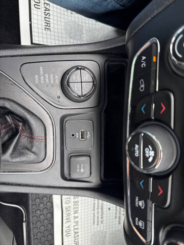 2019 Jeep Cherokee Trailhawk