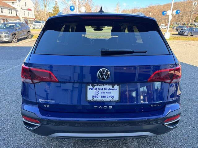 2024 Volkswagen Taos SE 4Motion