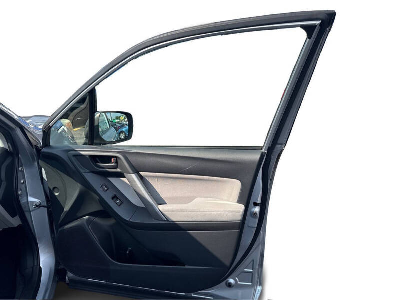 2014 Subaru Forester 2.5i