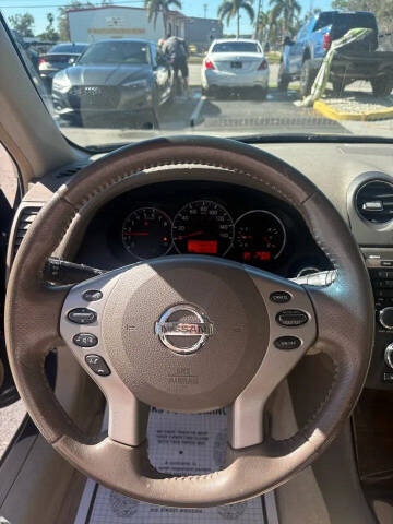2011 Nissan Altima 3.5 SR