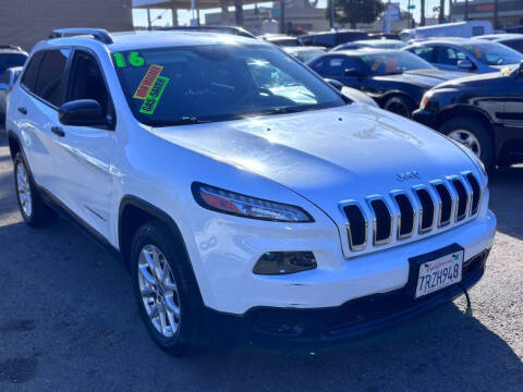 2016 Jeep Cherokee Sport