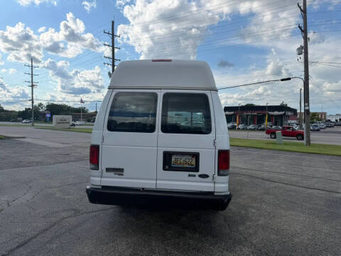 2011 Ford E-Series E-350 SD