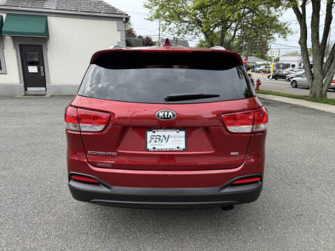 2018 Kia Sorento LX