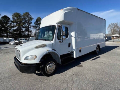 2008 Freightliner M2 106