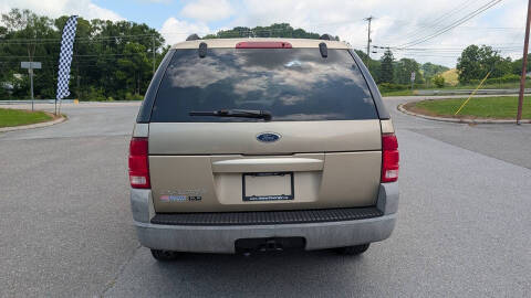 2002 Ford Explorer XLS
