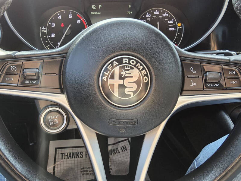 2017 Alfa Romeo Giulia Ti