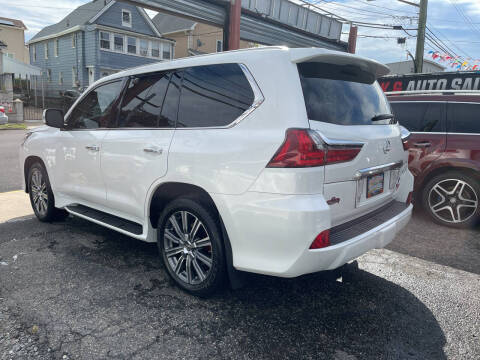 2016 Lexus LX 570