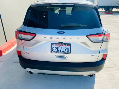 2020 Ford Escape SE