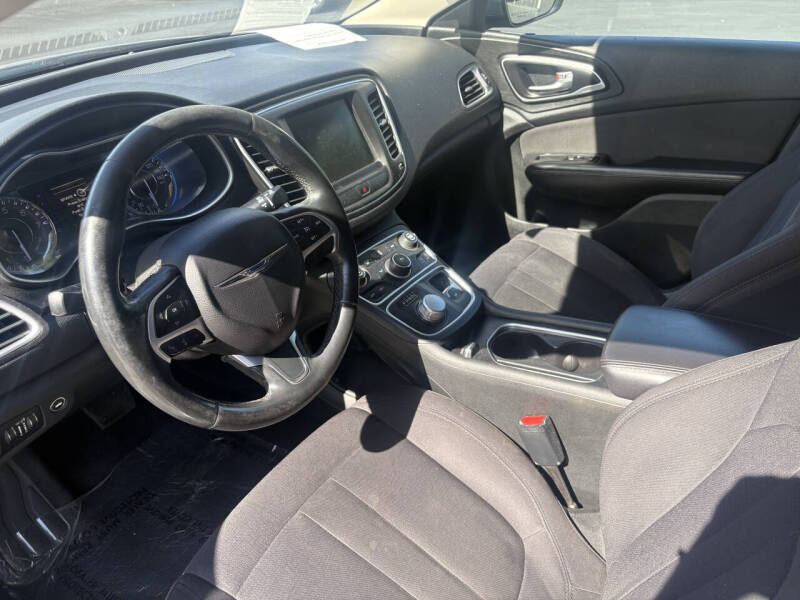 2015 Chrysler 200 Limited