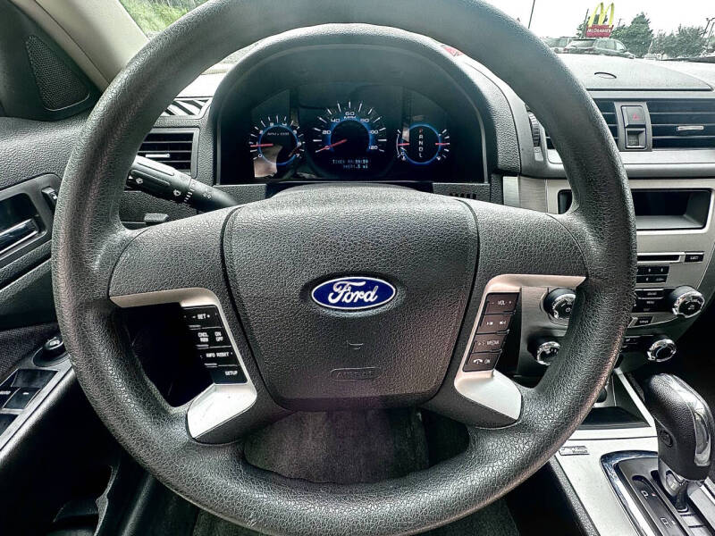 2012 Ford Fusion SE