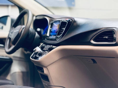 2017 Chrysler Pacifica Touring