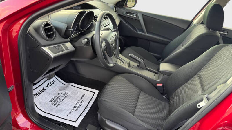 2013 Mazda MAZDA3 i Touring