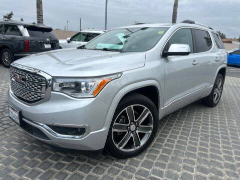 2017 GMC Acadia Denali