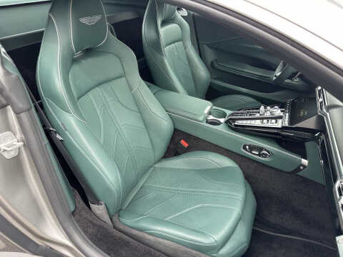 2025 Aston Martin Vantage