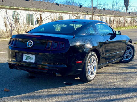2014 Ford Mustang V6