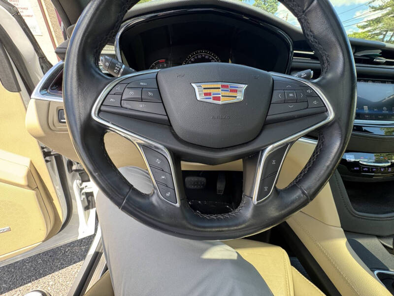 2019 Cadillac XT5 Luxury