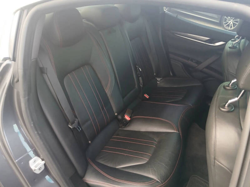 2016 Maserati Ghibli S