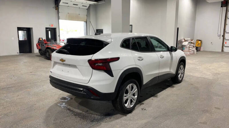 2025 Chevrolet Trax LS