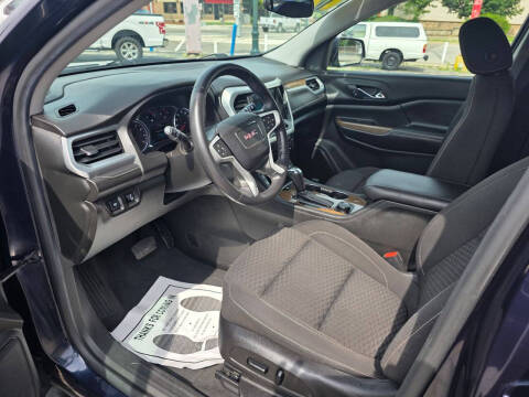 2017 GMC Acadia SLE-2