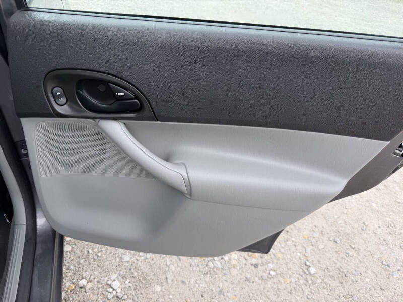 2007 Ford Focus ZX4 SE