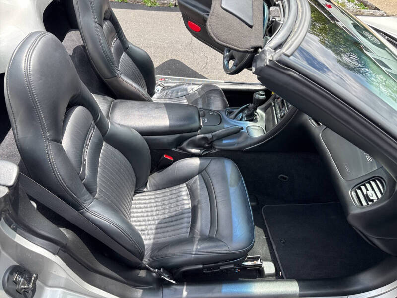 2004 Chevrolet Corvette