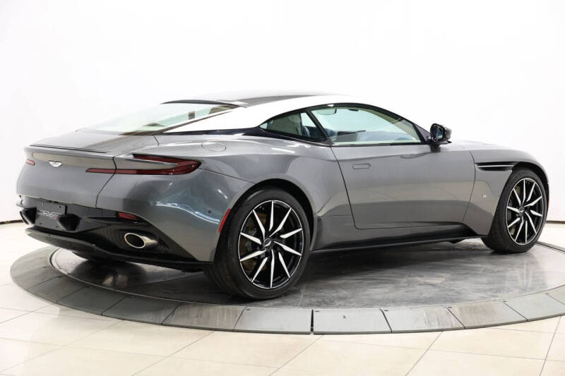 2017 Aston Martin DB11