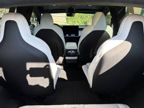 2023 Tesla Model X Standard Range