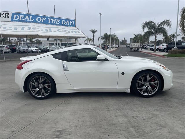 2016 Nissan 370Z Sport